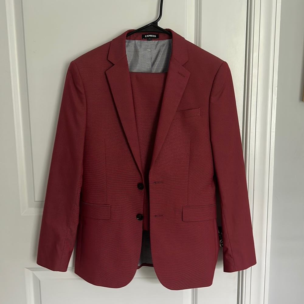 Men’s salmon suit and pant